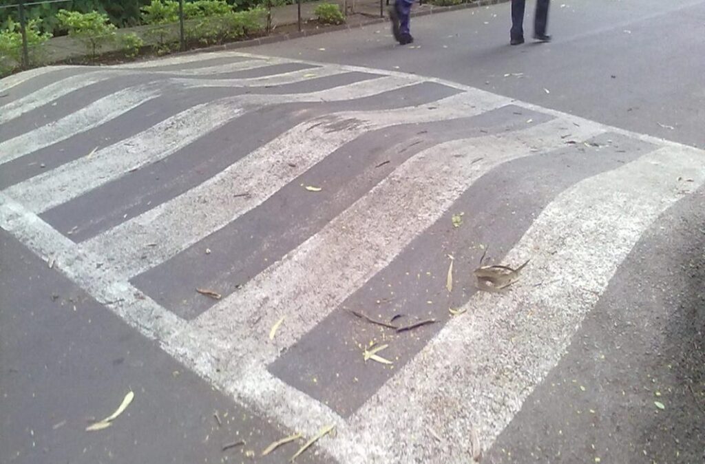 speed-breakers-in-the-city-1024x674