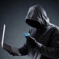 computer-hacker-laptop-credit-card-stealing-data_f395ee62-42b6-11e9-96e6-2d3dd9dcb23f1290686385062442440